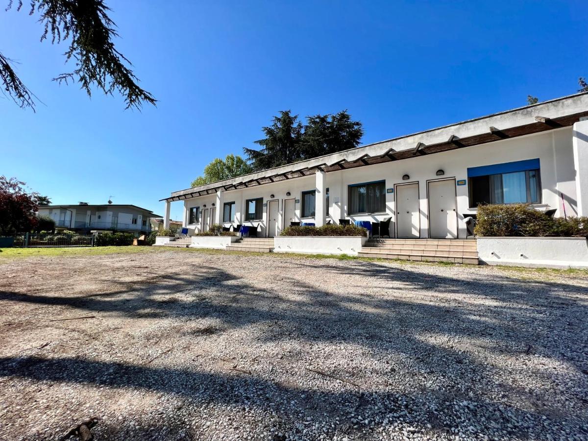 Hotel Ca' Bianca da Paolino Misano Adriatico Esterno foto