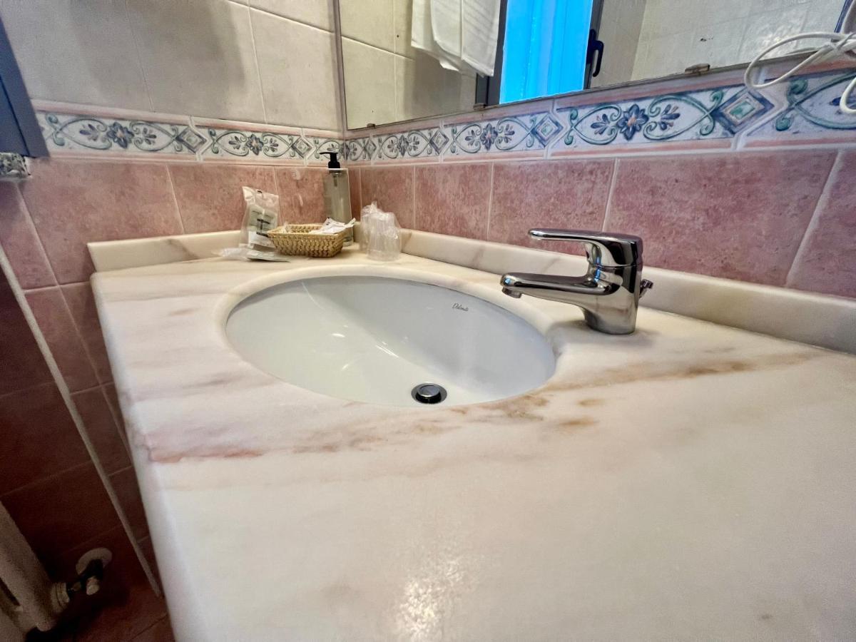 Hotel Ca' Bianca da Paolino Misano Adriatico Esterno foto