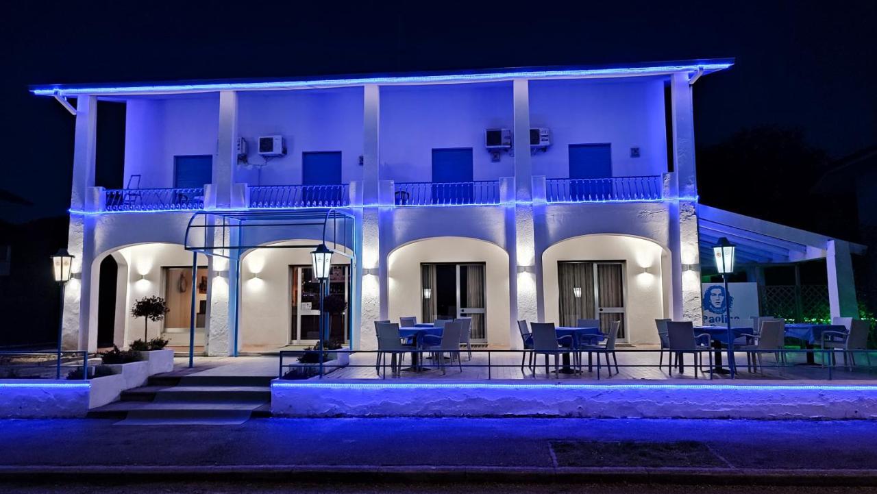Hotel Ca' Bianca da Paolino Misano Adriatico Esterno foto